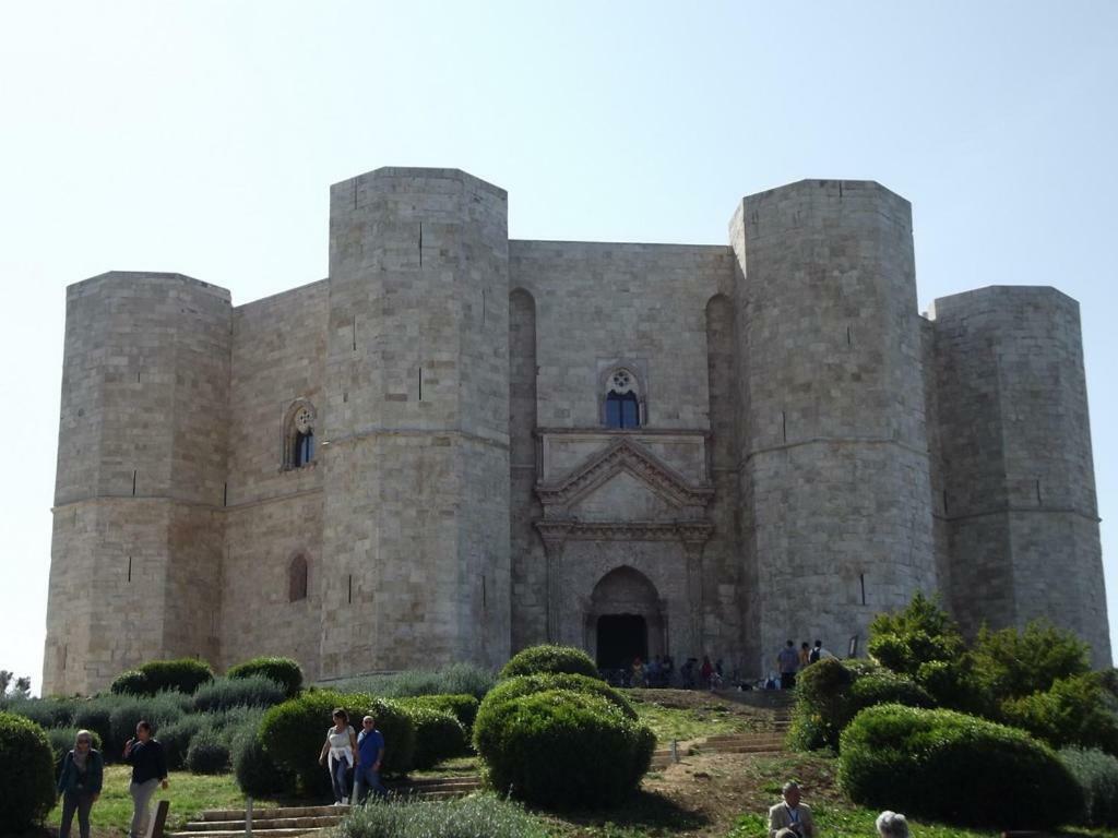 Affittacamere La Cattedrale Sul Mare Trani Ngoại thất bức ảnh